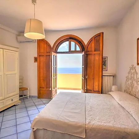 Villa Sleeps 10 Pool Air Con Wifi