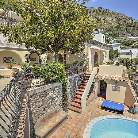 Sleeps 10 Pool Air Con Wifi