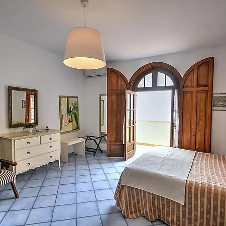 Sleeps 10 Pool Air Con Wifi Praiano